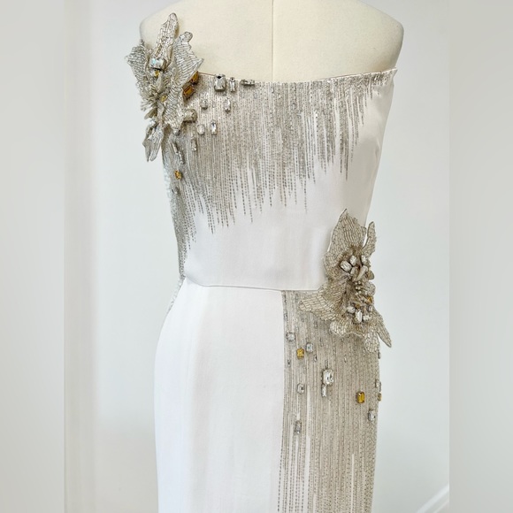 Oscar de la Renta Crystal Beaded Flower Strapless Gown Long Dress - Picture 15 of 17